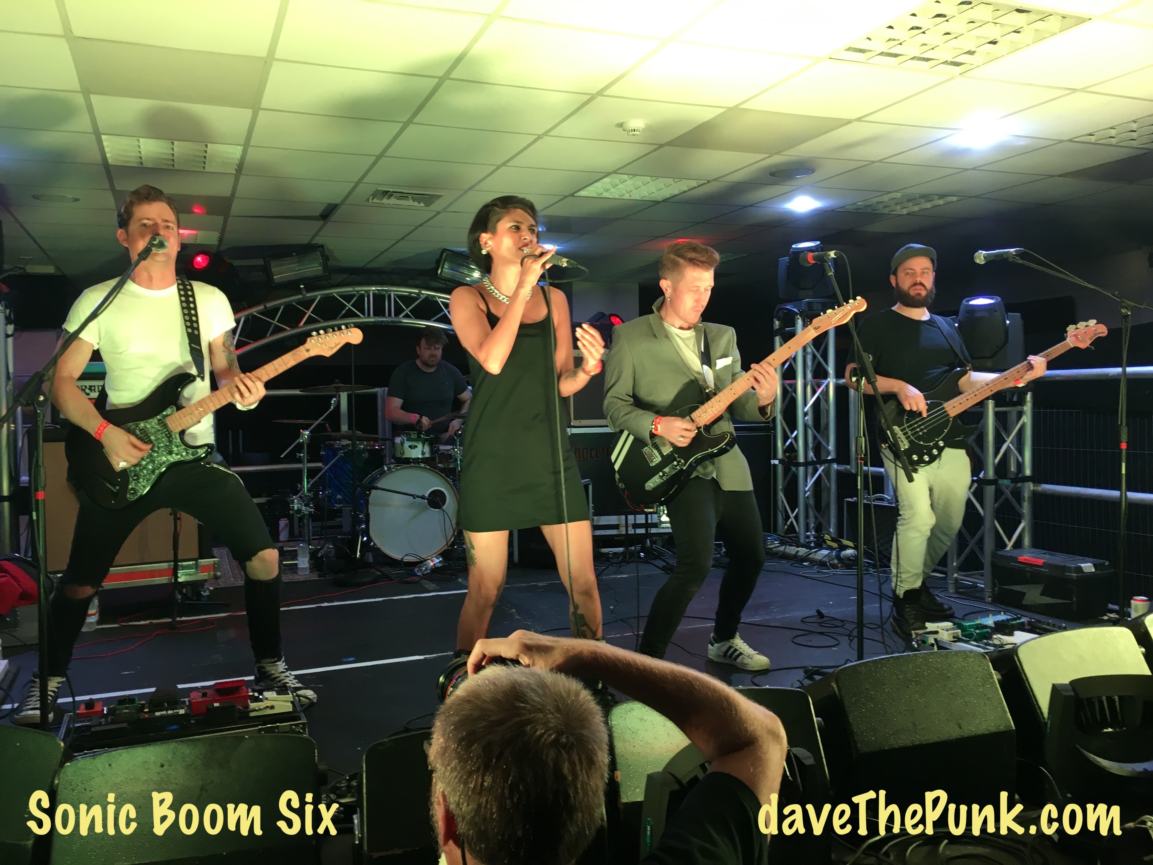 Sonic Boom Six - Brighton Racecourse, Brighton - 10 September 2016