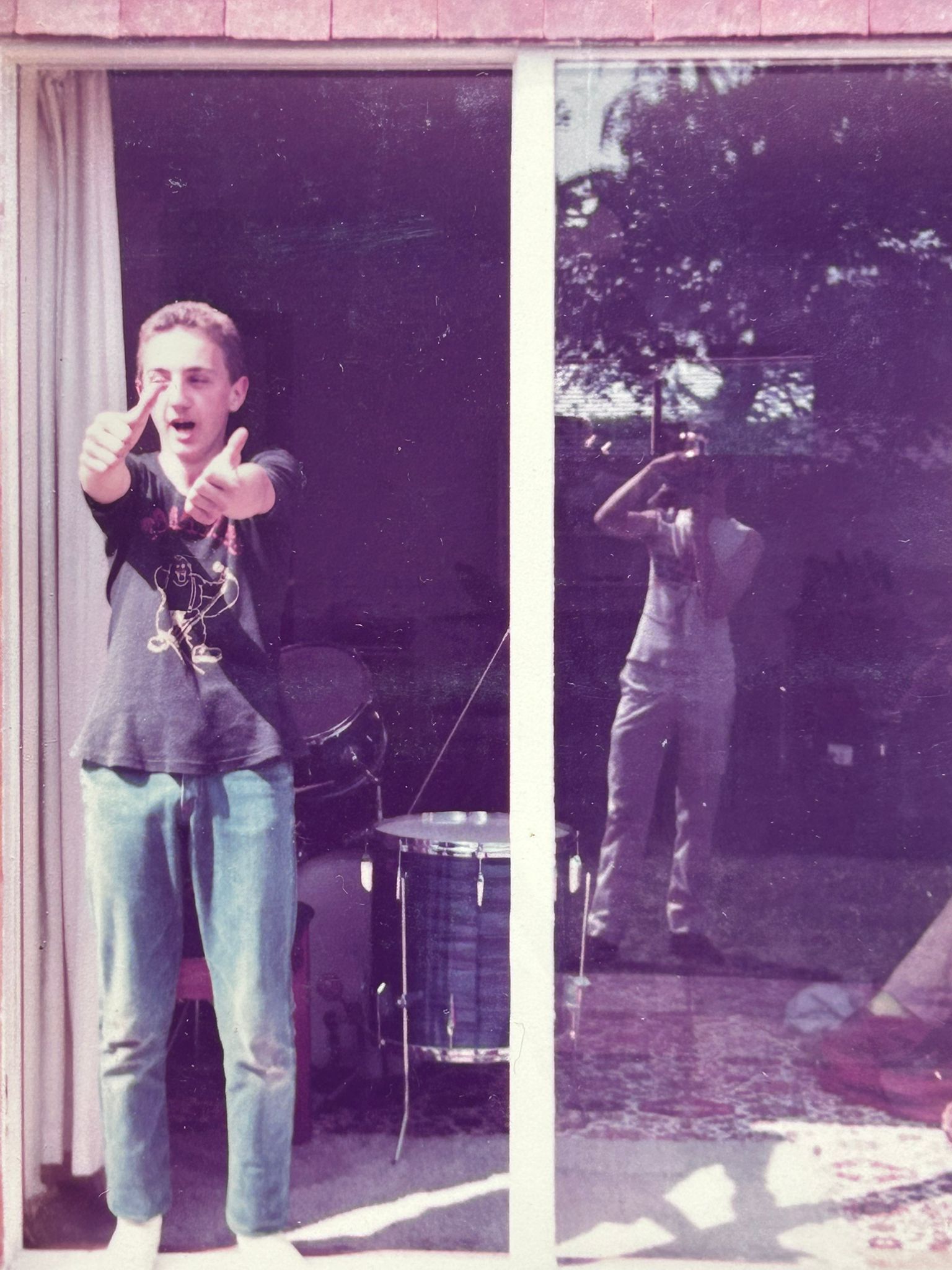 Paul from Esprit de Corpse giving thumbs up in garden